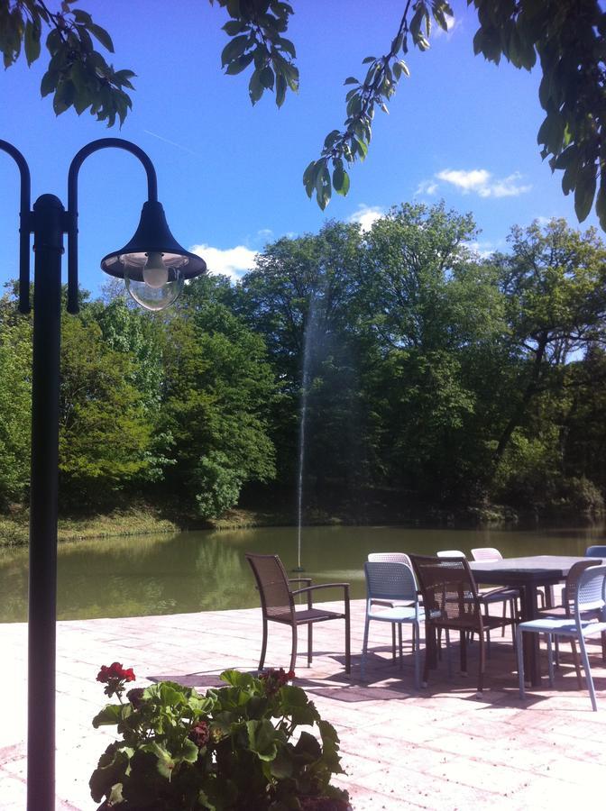 Chateau Marieville Bonneuil-Matours Kültér fotó